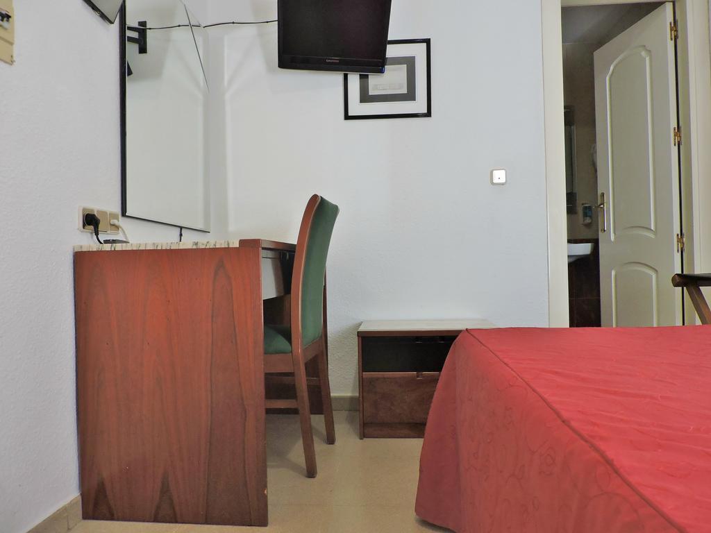 Hotel Las Yucas Atarfe Bagian luar foto