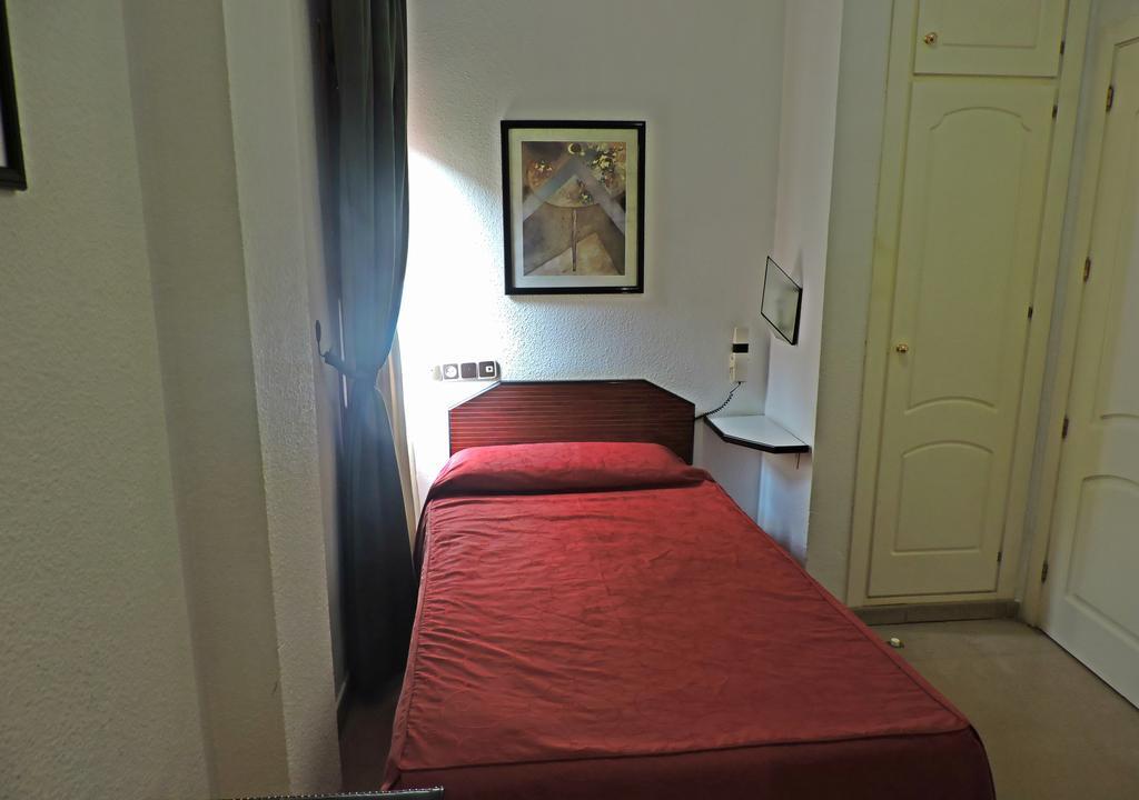 Hotel Las Yucas Atarfe Bagian luar foto