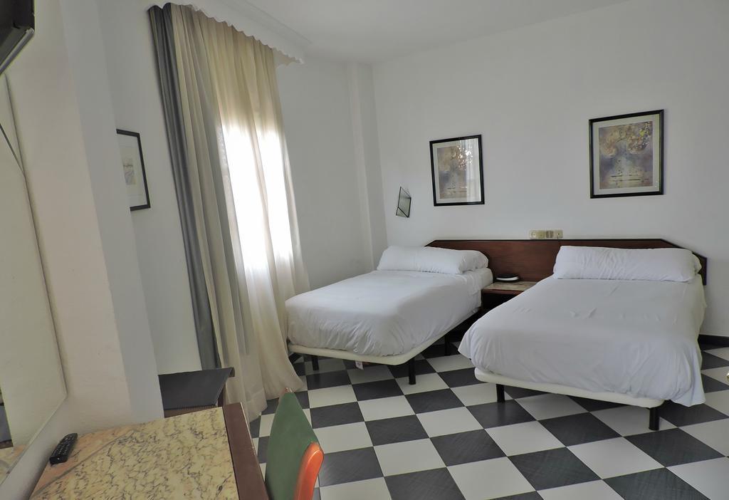 Hotel Las Yucas Atarfe Bagian luar foto